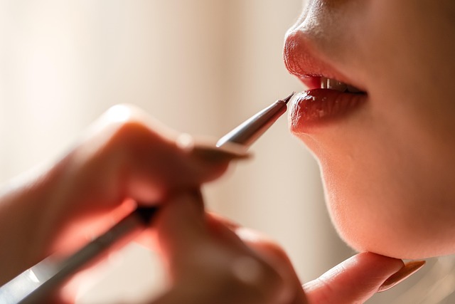 lip-close-uptreatment-demo-640x480-72535210.jpeg