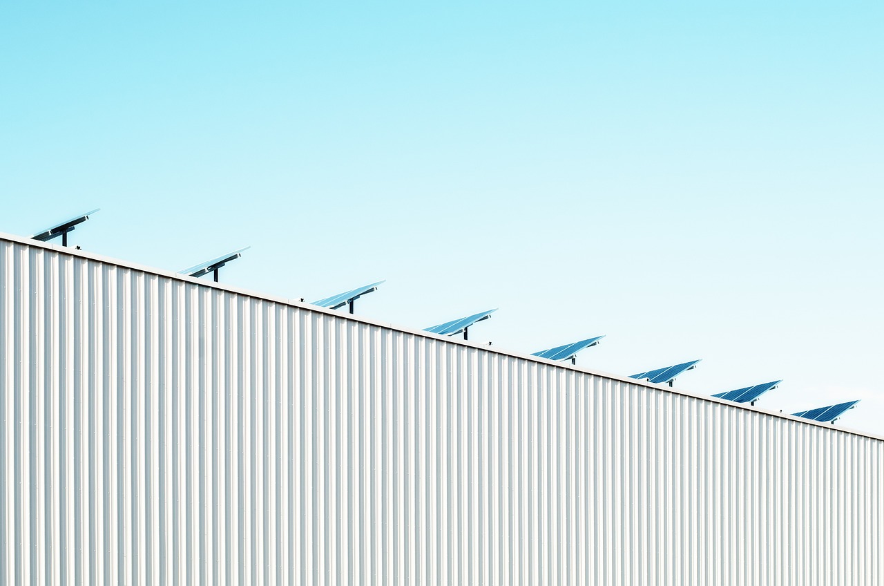 Avoid Common Warehouse Solar Lighting Mistakes: Optimize Performance