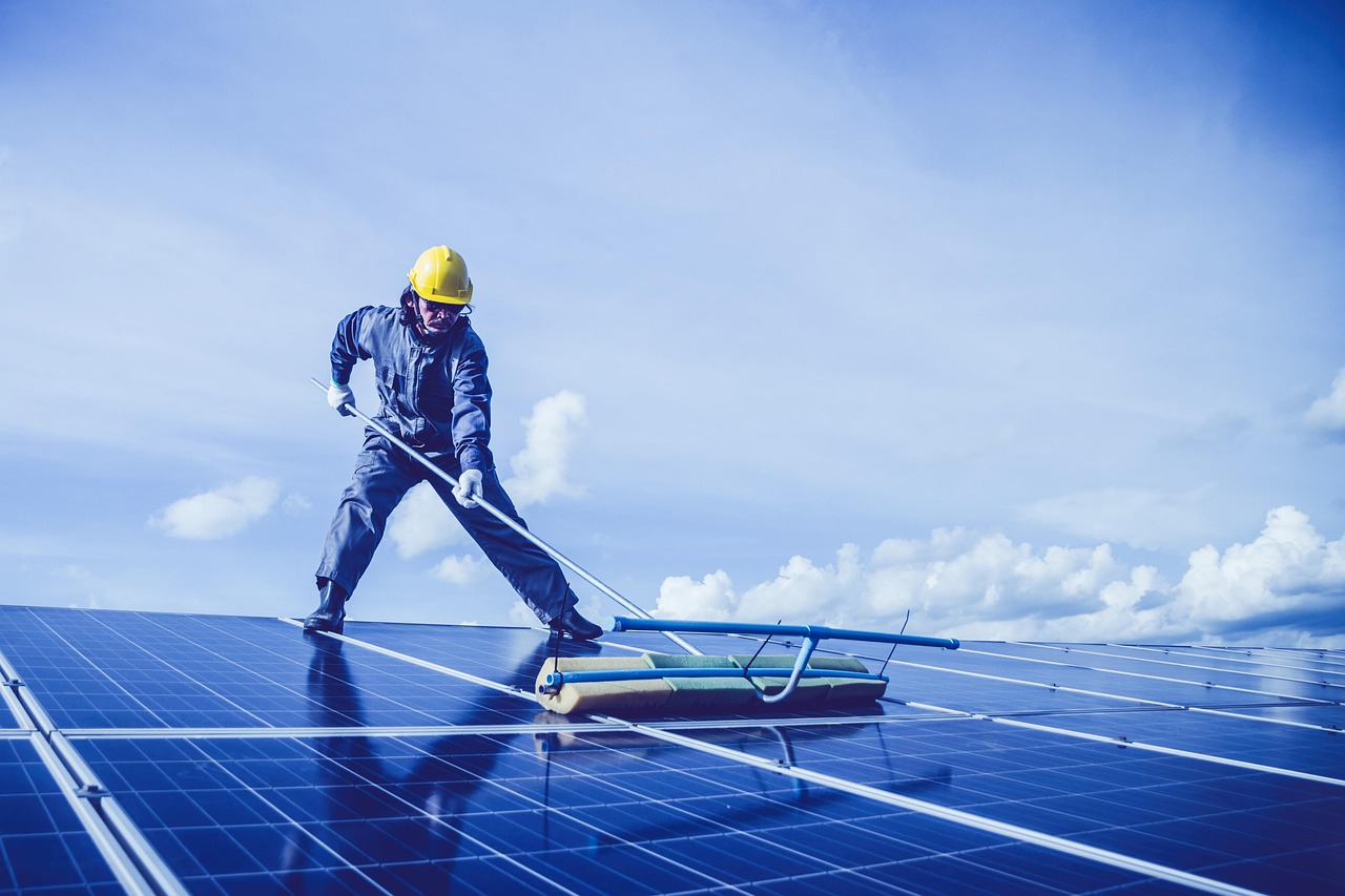 Powering Warehouses: Solar Lightings Benefits and Future