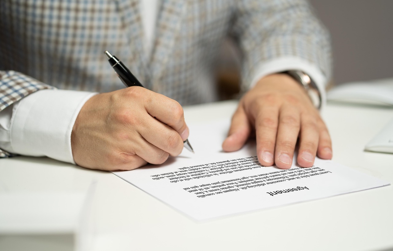 When to Opt for Title Loans Tennessee: Evaluate Reputable Lenders